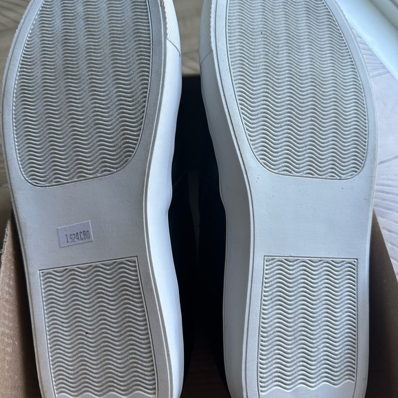 Steve Madden slip on sneaker - Picture 4 of 5
